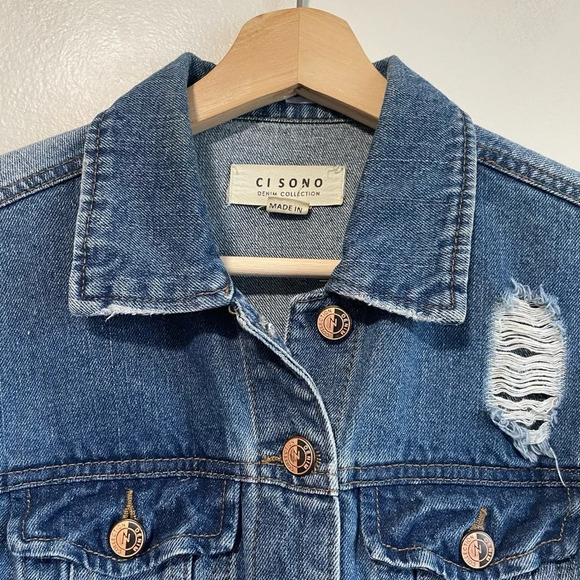Ci Sono Distressed Freyed Hem Denim Jacket - Size Small - Picture 5 of 7